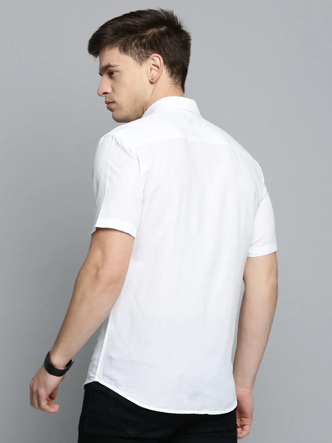 Men White Solid Casual Shirt
