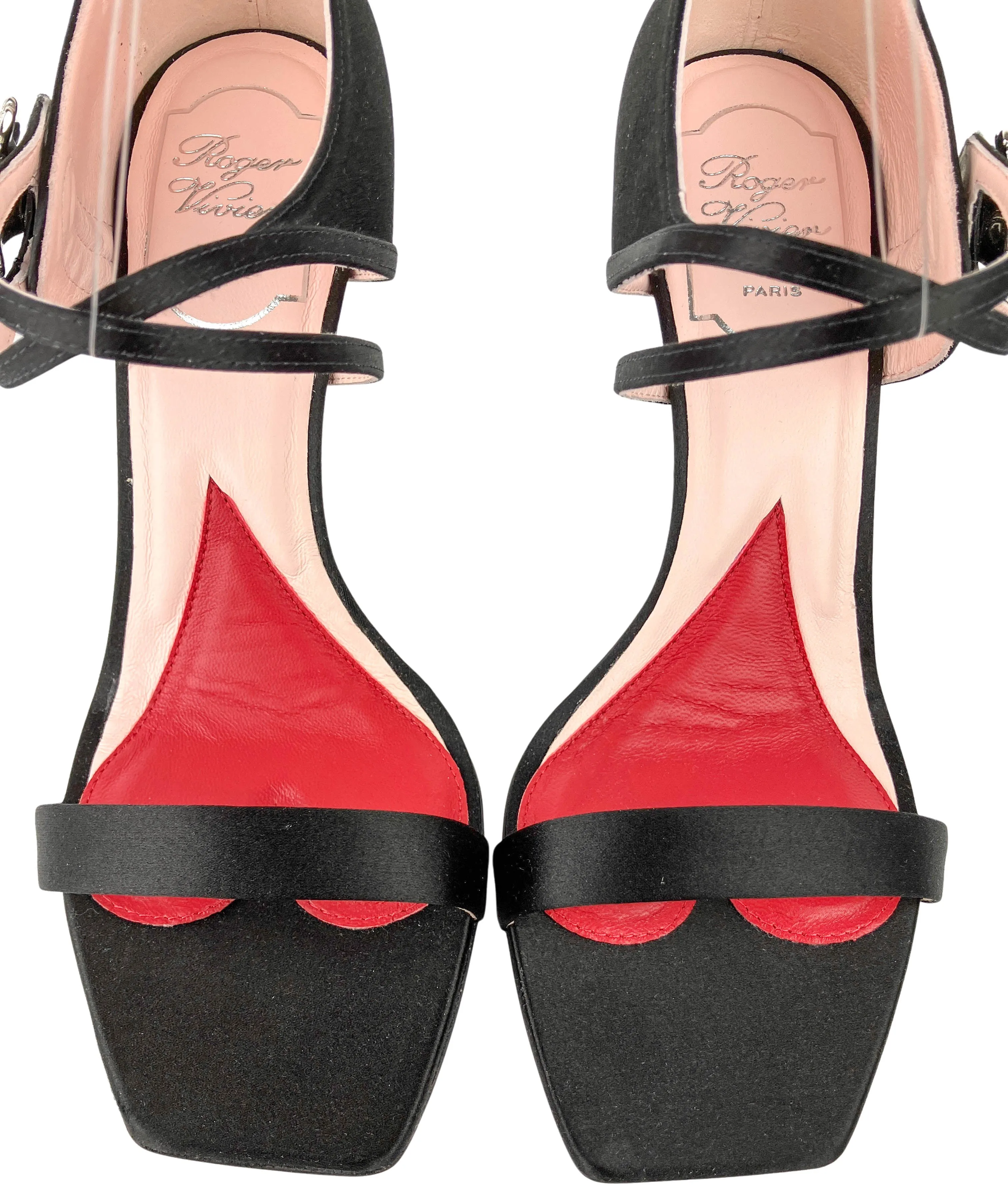 Roger Vivier I Love Vivier Daisy Heels in Black